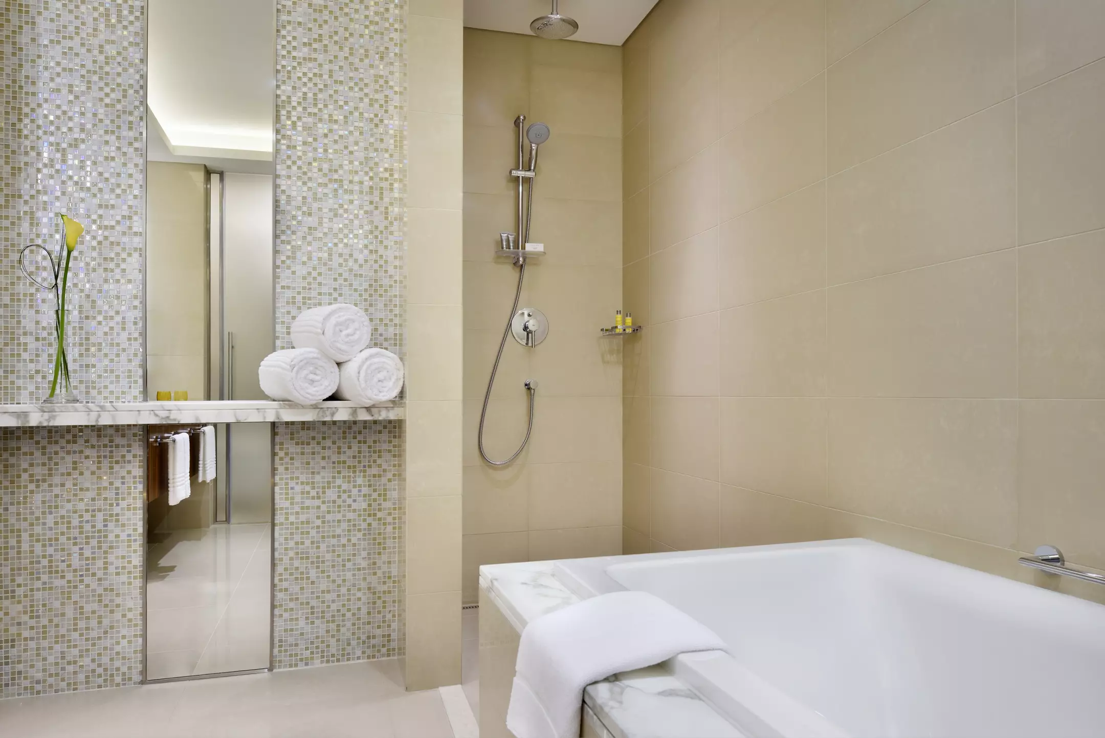 هتل Marriott Hotel Downtown, Abu Dhabi ابوظبی