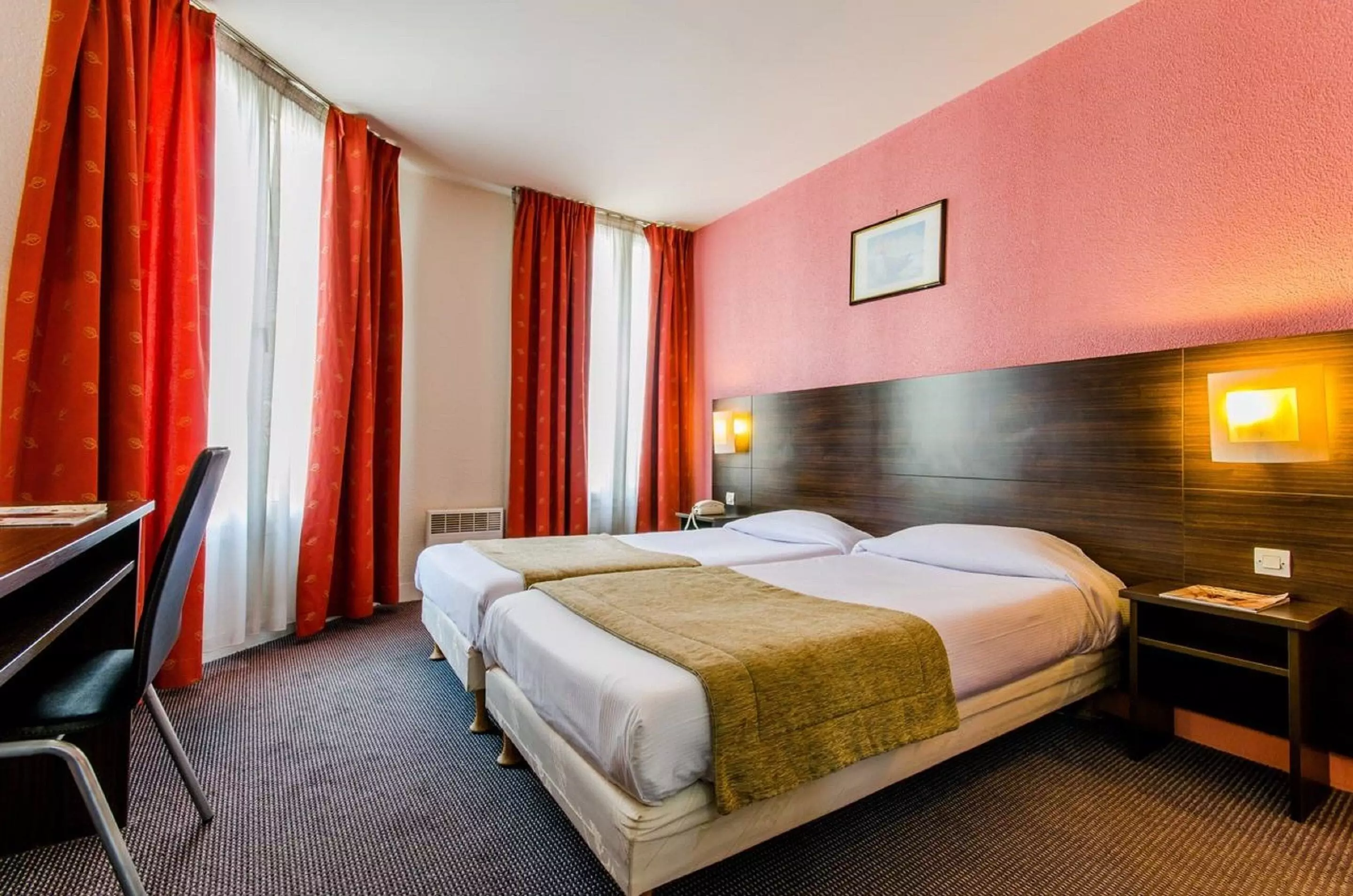 Alibaba https://cdn.alibaba.ir/ostorage/hotel-accommodation-images/69eae5b2eb1ae654aaa206e9_Montrouge-H-tel-Arc-Porte-d-Orl-ans-1.webp
