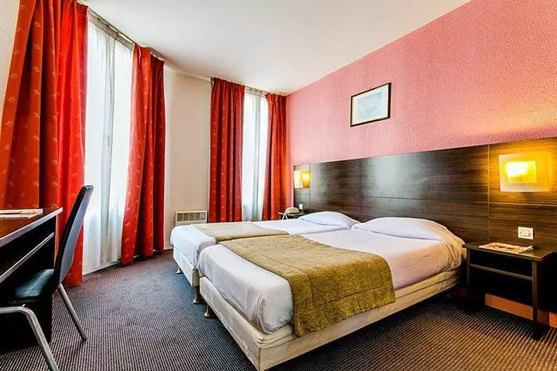 هتل Hôtel Arc Porte d'Orléans Montrouge