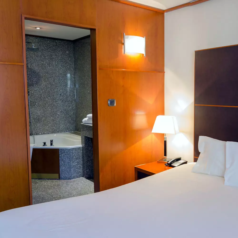 هتل Hôtel Goldstar Resort & Suites نیس