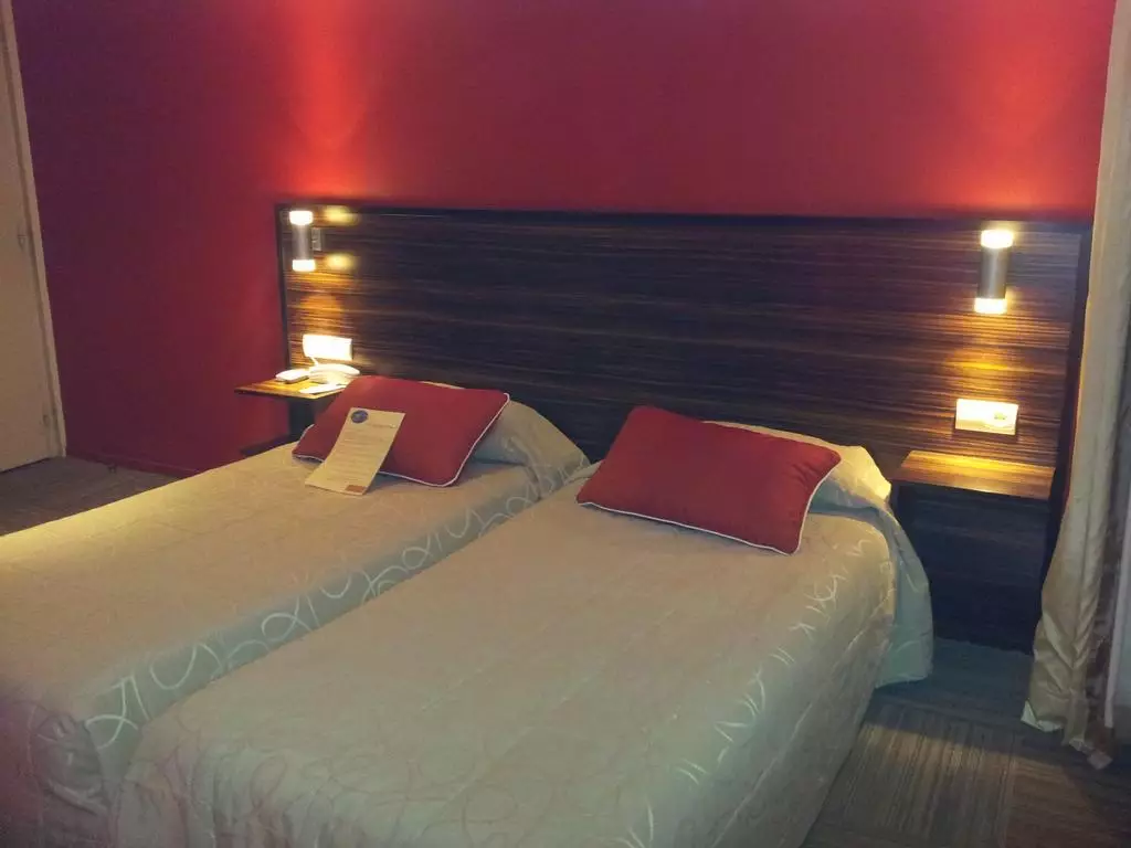 Alibaba https://cdn.alibaba.ir/ostorage/hotel-accommodation-images/69eb3667eb1ae654aaa21358_Cannes-Hotel-Le-Mistral-1.webp