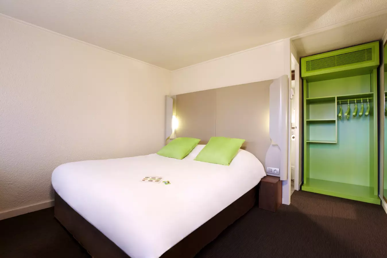 Alibaba https://cdn.alibaba.ir/ostorage/hotel-accommodation-images/69ebfdffeb1ae654aaa25004_Villepinte-Campanile-Villepinte--Parc-des-Expositions-1.webp
