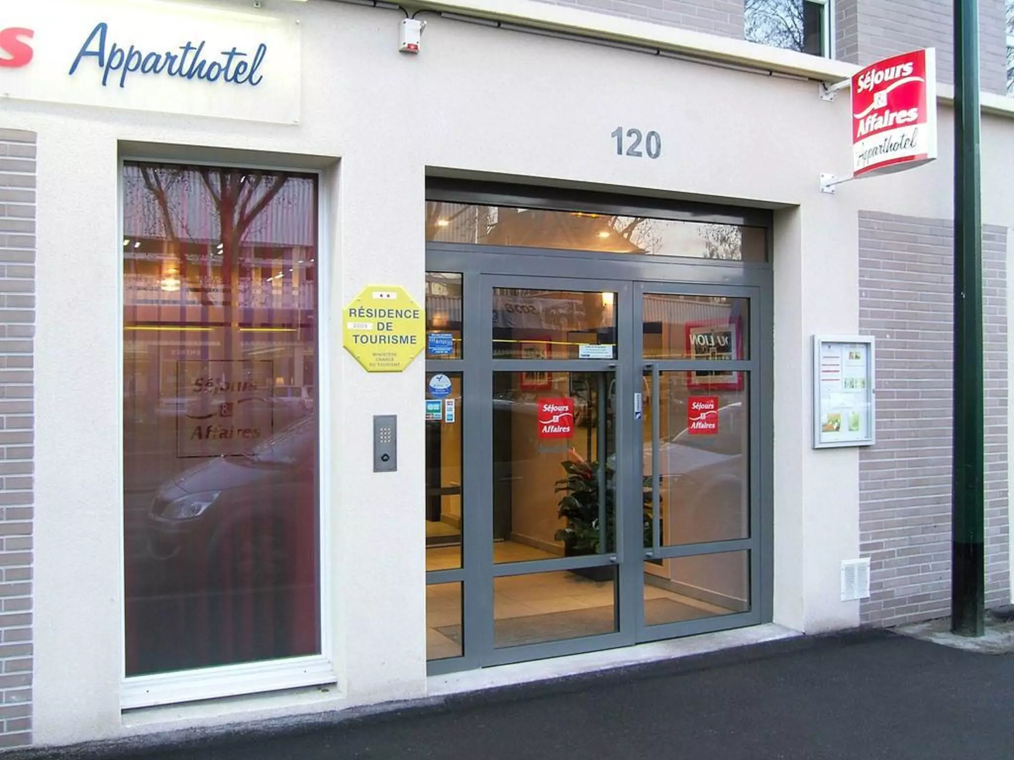 هتل Sejours & Affaires Paris Malakoff  Malakoff