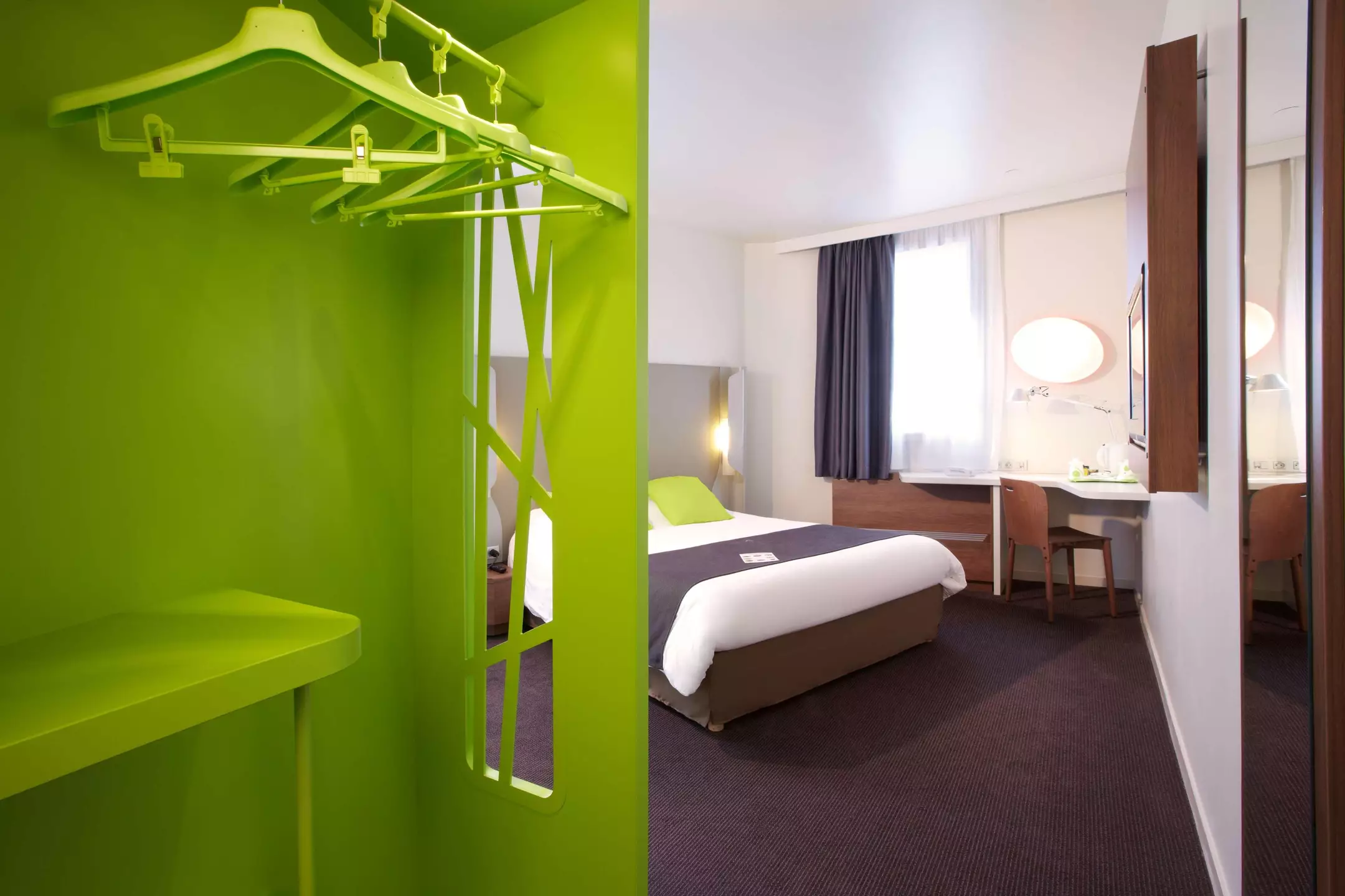 Alibaba https://cdn.alibaba.ir/ostorage/hotel-accommodation-images/69ec0d25eb1ae654aaa255c3_Taverny-Campanile-Taverny-1.webp