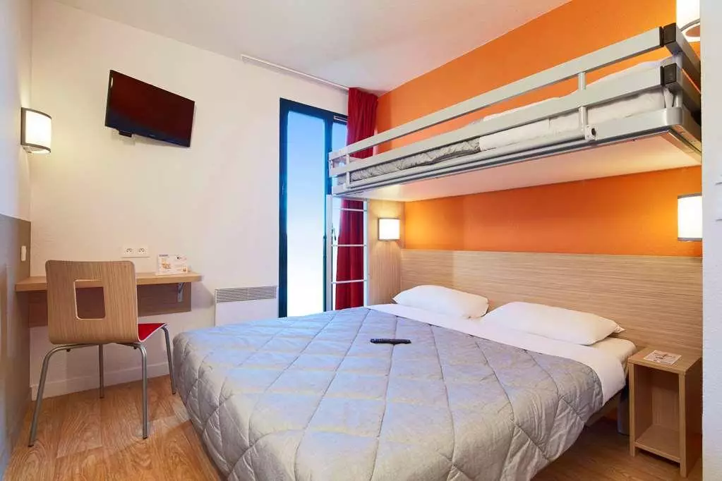 هتل Hôtel Première Classe Marne-la-Vallée - Bussy Saint Georges Bussy St. Georges