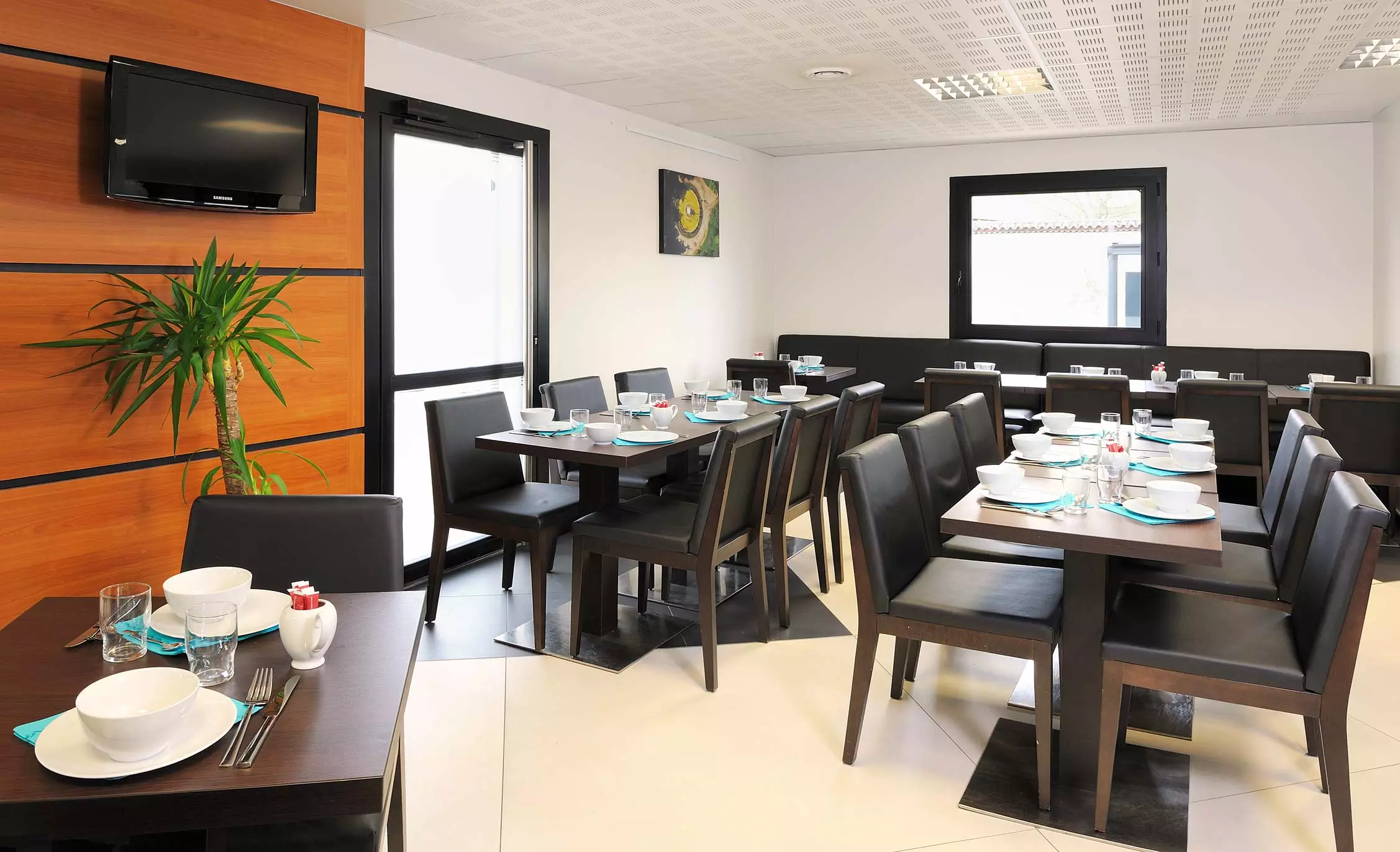 Alibaba https://cdn.alibaba.ir/ostorage/hotel-accommodation-images/69ec1fc1eb1ae654aaa25a2f_Toulouse-Residhome-Tolosa-1.webp