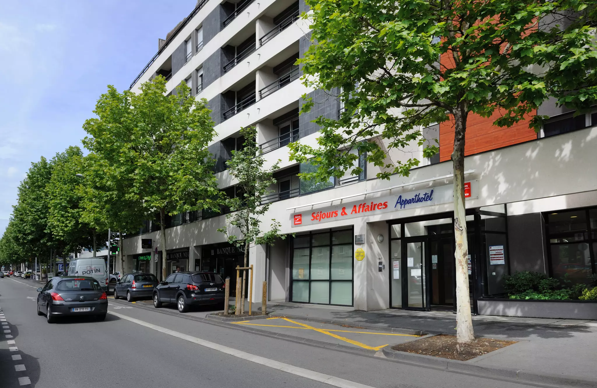 هتل Residhome Appart Hotel Gergovia Clermont Ferrand