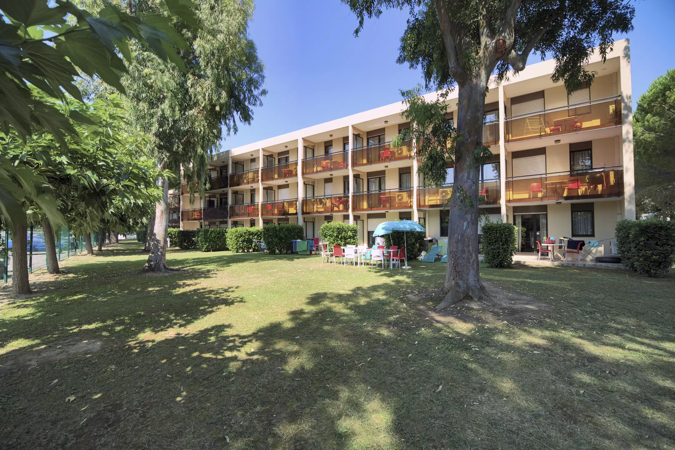 هتل Pierre & Vacances Les Jardins Ombrages Mandelieu