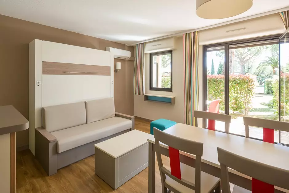 هتل Pierre & Vacances Les Jardins Ombrages Mandelieu