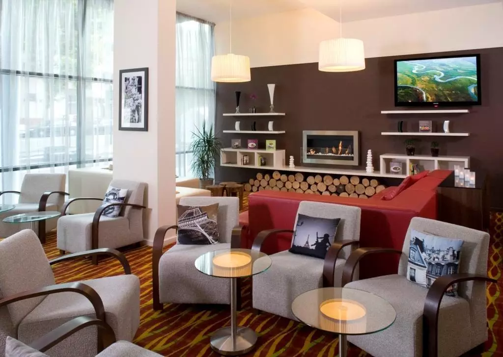 Alibaba https://cdn.alibaba.ir/ostorage/hotel-accommodation-images/69ec9e0461ec039ef75789f8_Saint-Denis-Courtyard-Paris-Saint-Denis-1.webp