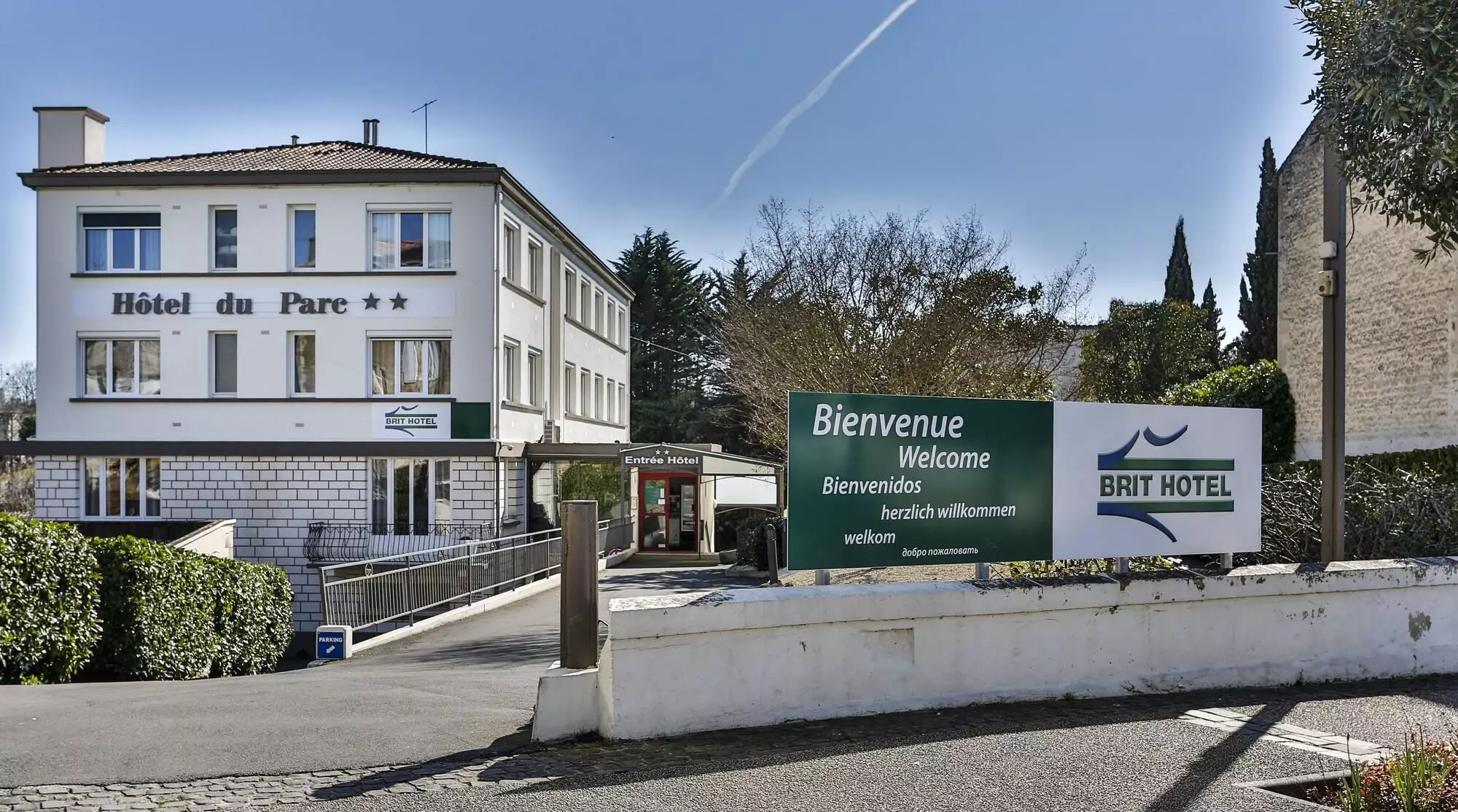 Alibaba https://cdn.alibaba.ir/ostorage/hotel-accommodation-images/69ed05c2eb1ae654aaa297b9_Niort-Brit-Hotel-du-Parc-Niort-1.webp