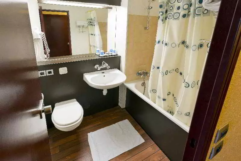 هتل Hipotel Hôtel Paris Hippodrome Parc Floral Joinville-Le-Pont