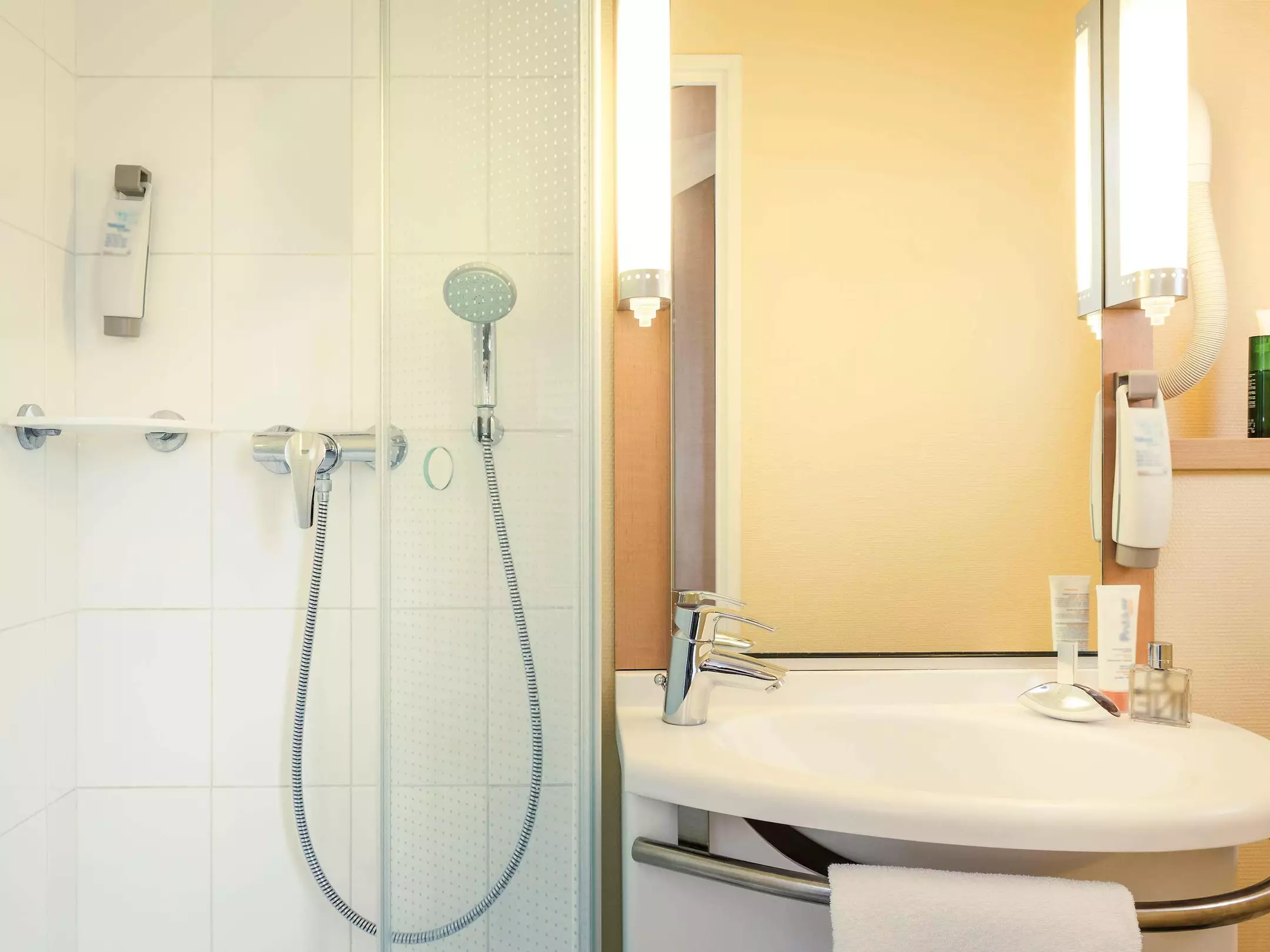 هتل ibis Paris Porte d'Orléans Montrouge