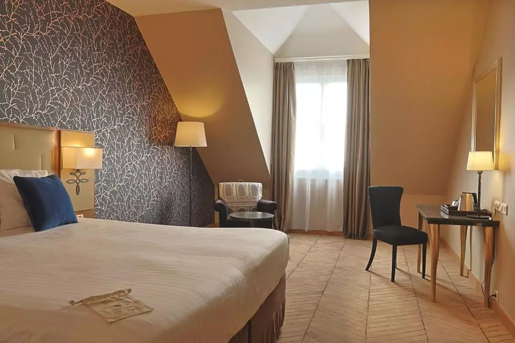 هتل Dream Castle Fabulous Hotels Group Marne-la-Vallee