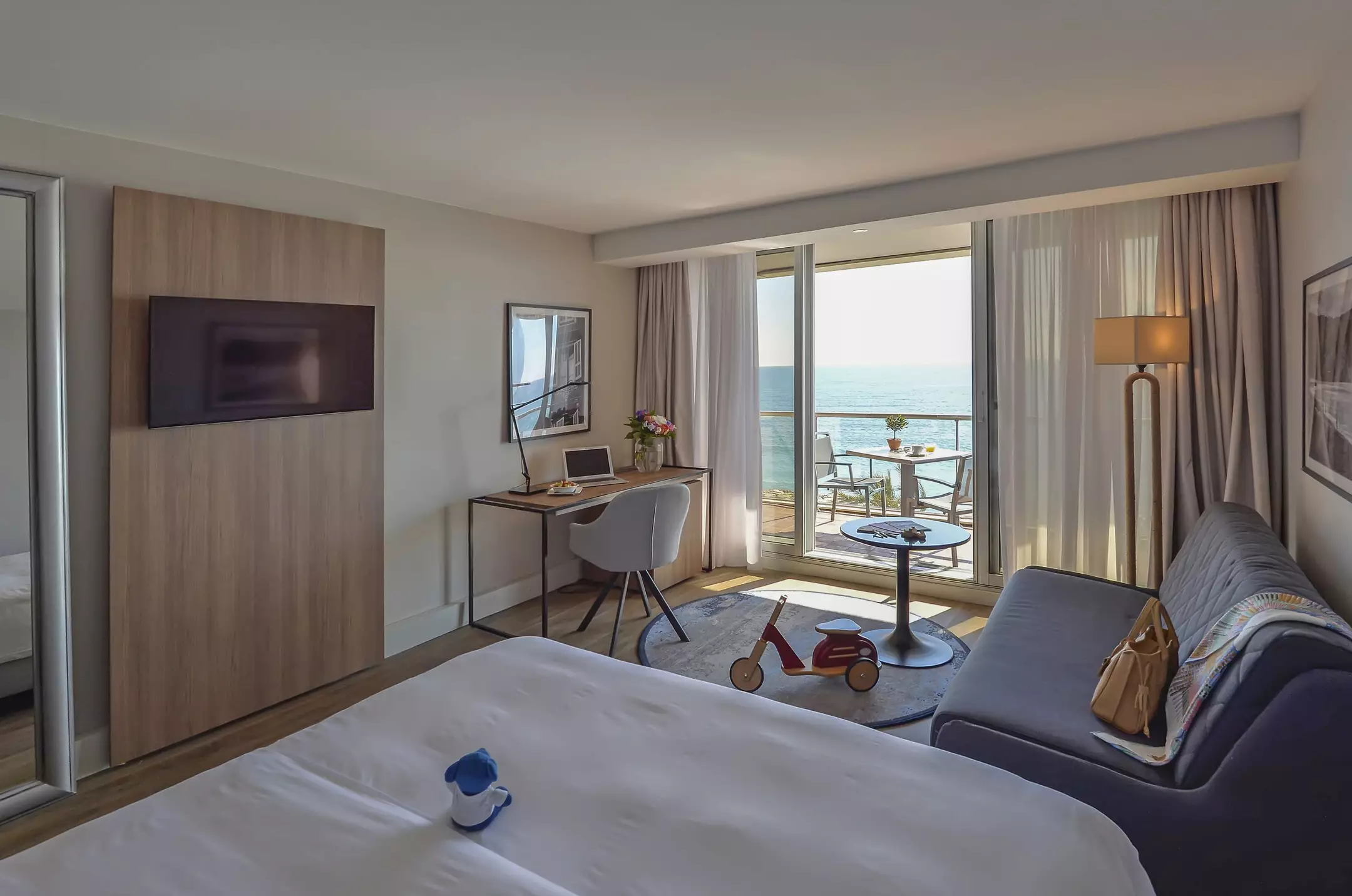 هتل Radisson Blu Hotel, Nice نیس