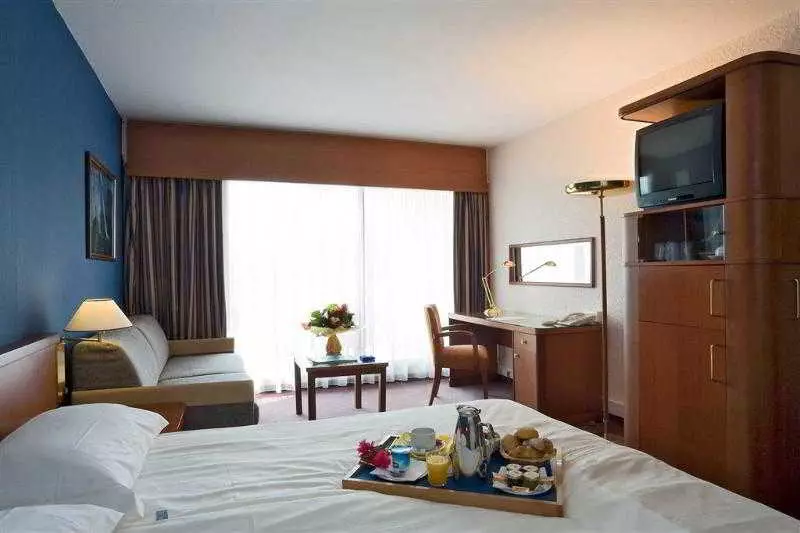 هتل Hotel Cannes Montfleury کن