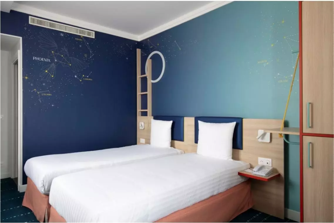 Alibaba https://cdn.alibaba.ir/ostorage/hotel-accommodation-images/69edb14761ec039ef757bf91_Marne-la-Vallee-Grand-Magic-Hotel-1.webp