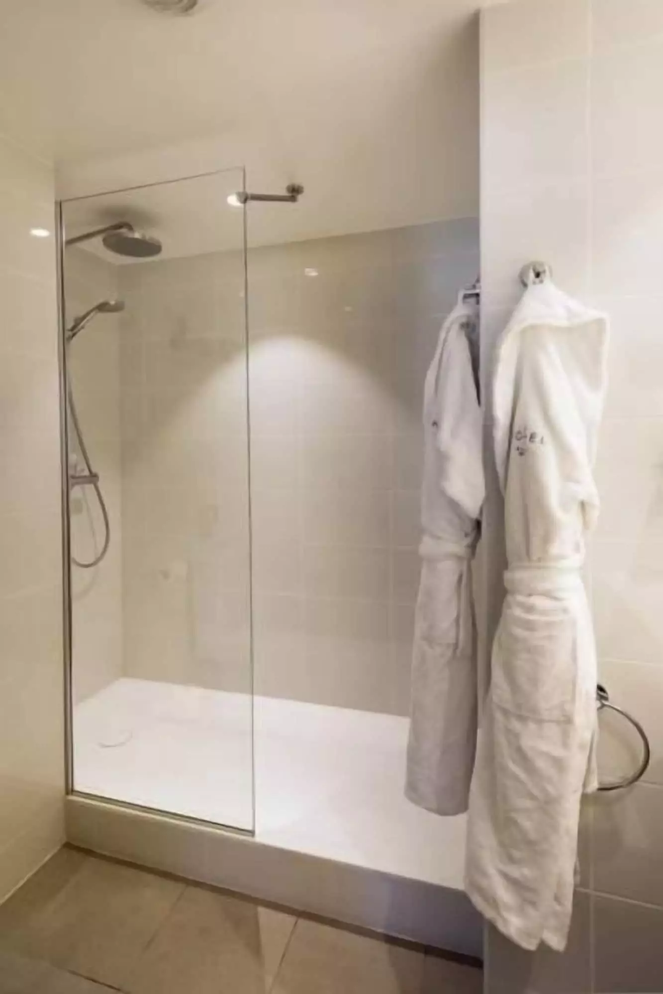 هتل Hôtel 66 نیس