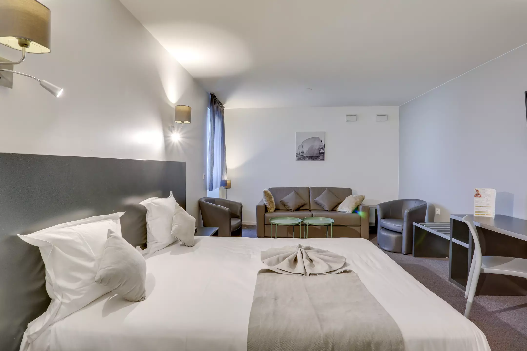 Alibaba https://cdn.alibaba.ir/ostorage/hotel-accommodation-images/69ee021f61ec039ef757d283_Rungis-All-Suites-Appart-H-tel-A-roport-Paris-Orly-Rungis-1.webp
