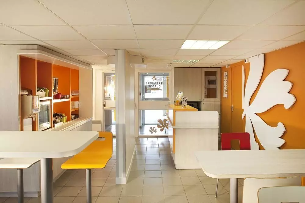 هتل Premiere Classe Villepinte Centre - Parc Des Expositions Villepinte