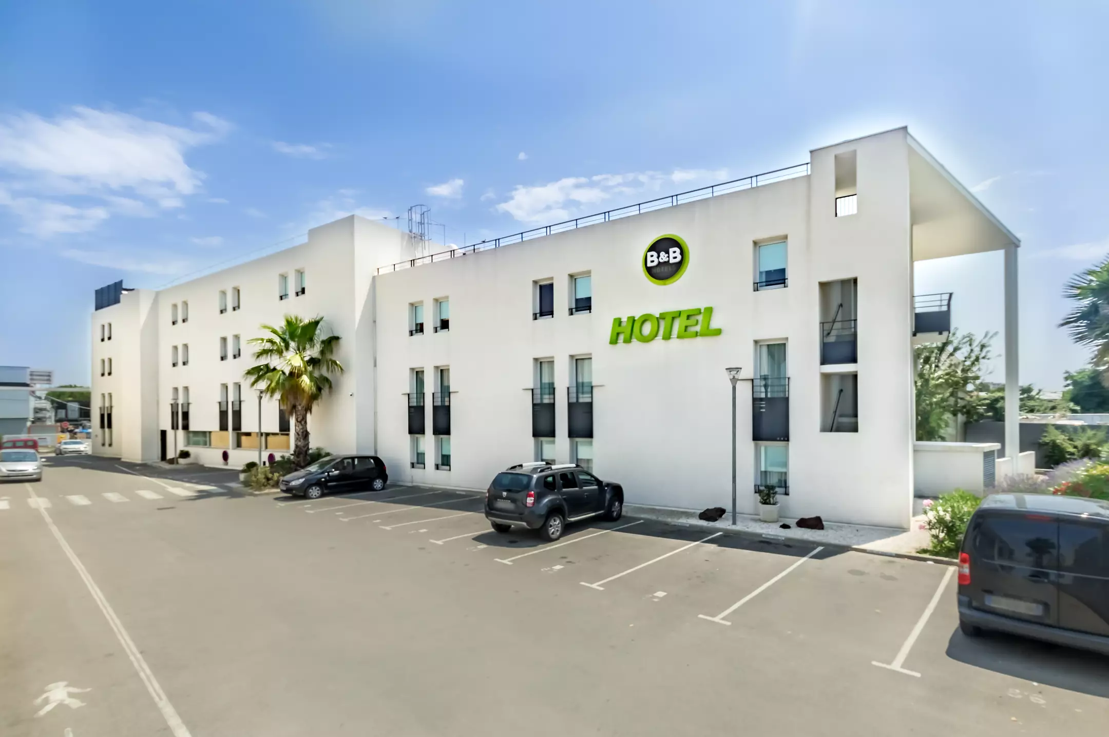 هتل Hotel B&B Cannes Ouest La Bocca کن