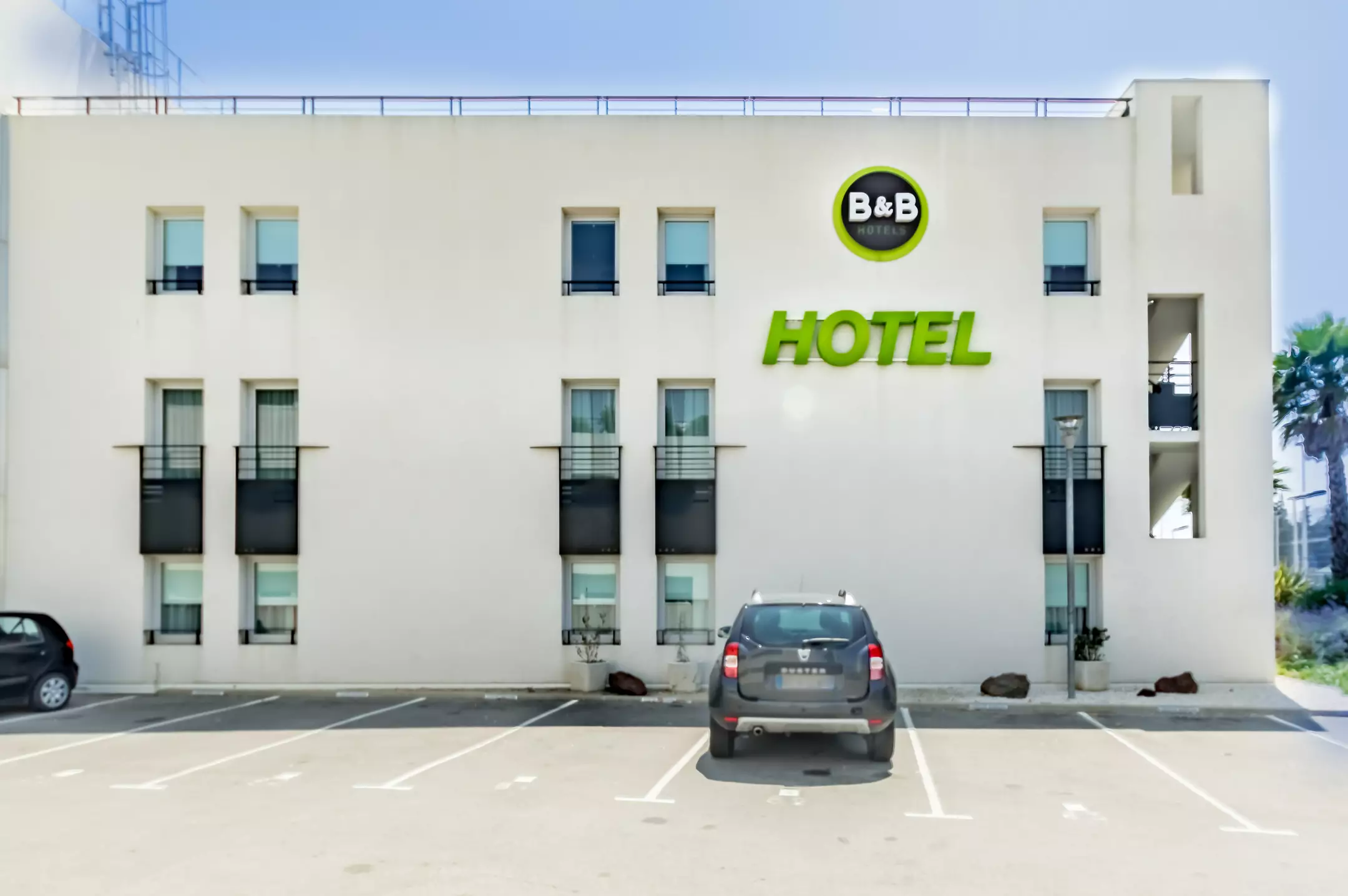Alibaba https://cdn.alibaba.ir/ostorage/hotel-accommodation-images/69ee6b0761ec039ef757eede_Cannes-Hotel-B-B-Cannes-Ouest-La-Bocca-1.webp