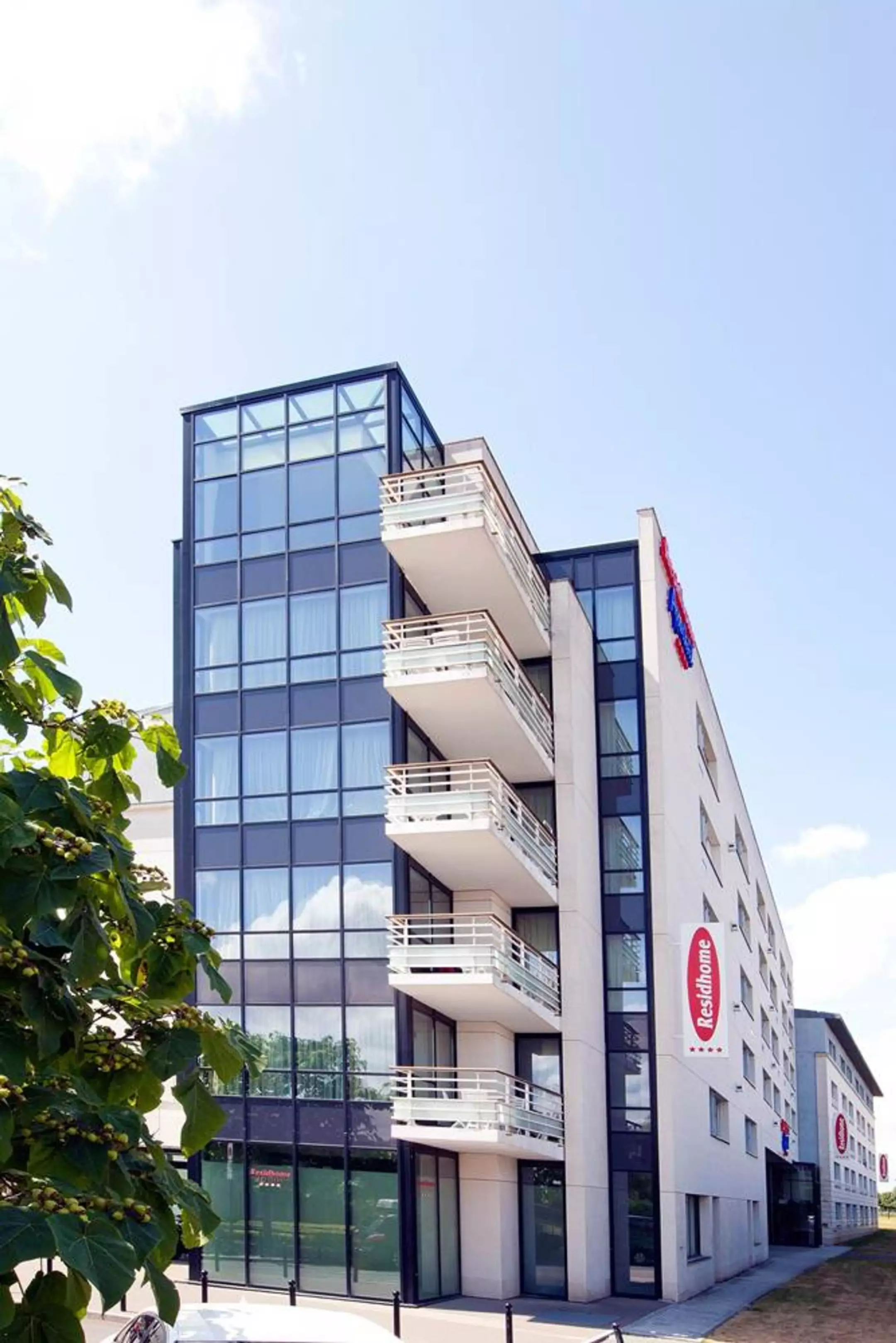 Alibaba https://cdn.alibaba.ir/ostorage/hotel-accommodation-images/69eed99c61ec039ef7580fb9_Montevrain-Residhome-Appart-Hotel-Val-d-Europe-1.webp