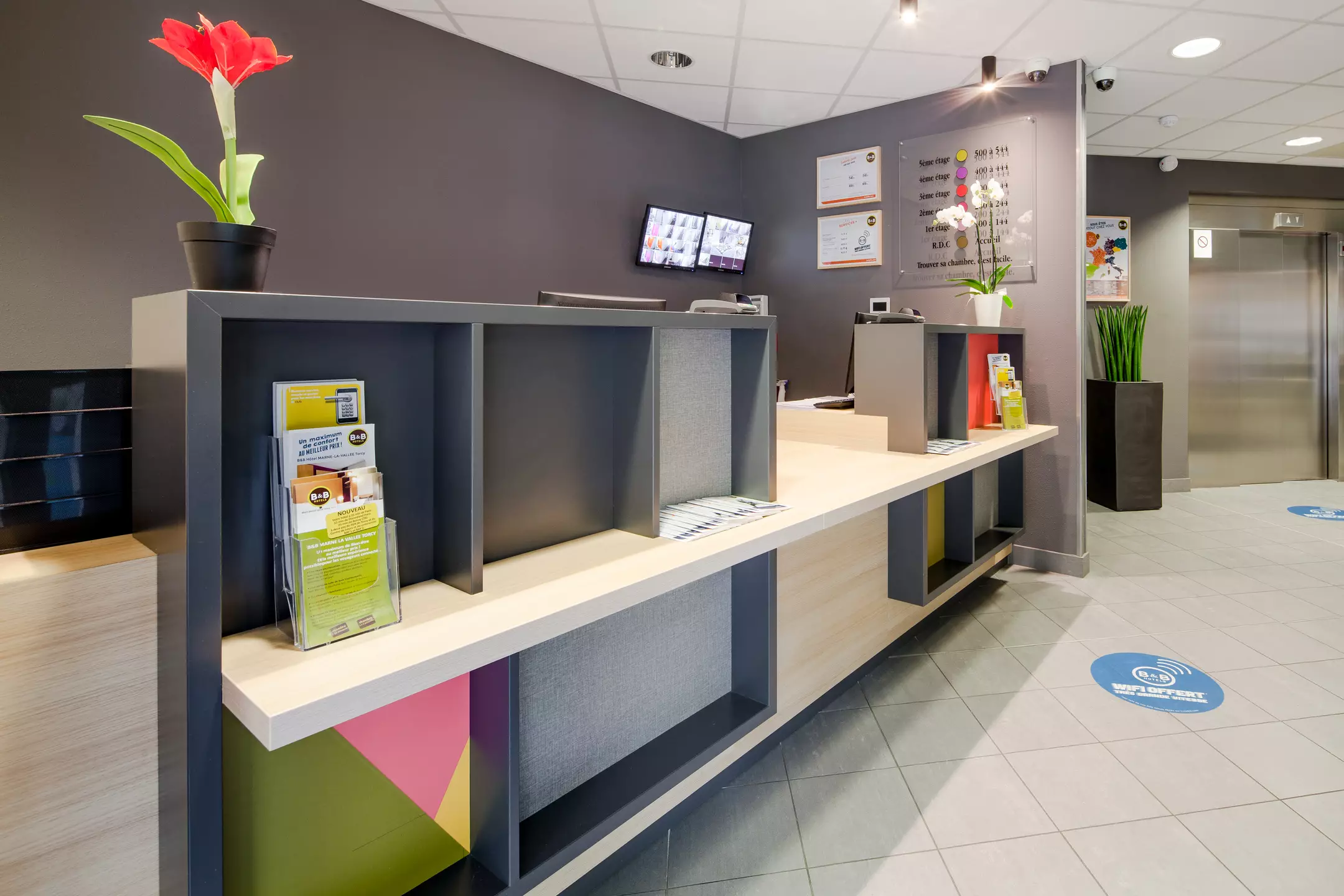 هتل B&B Hôtel Marne-La-Vallee Torcy Torcy