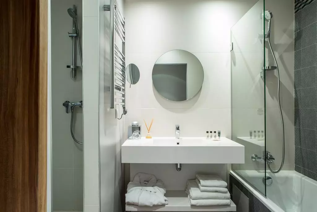 Alibaba https://cdn.alibaba.ir/ostorage/hotel-accommodation-images/69ef796961ec039ef758373b_Suresnes-Hotel-Atrium-1.webp