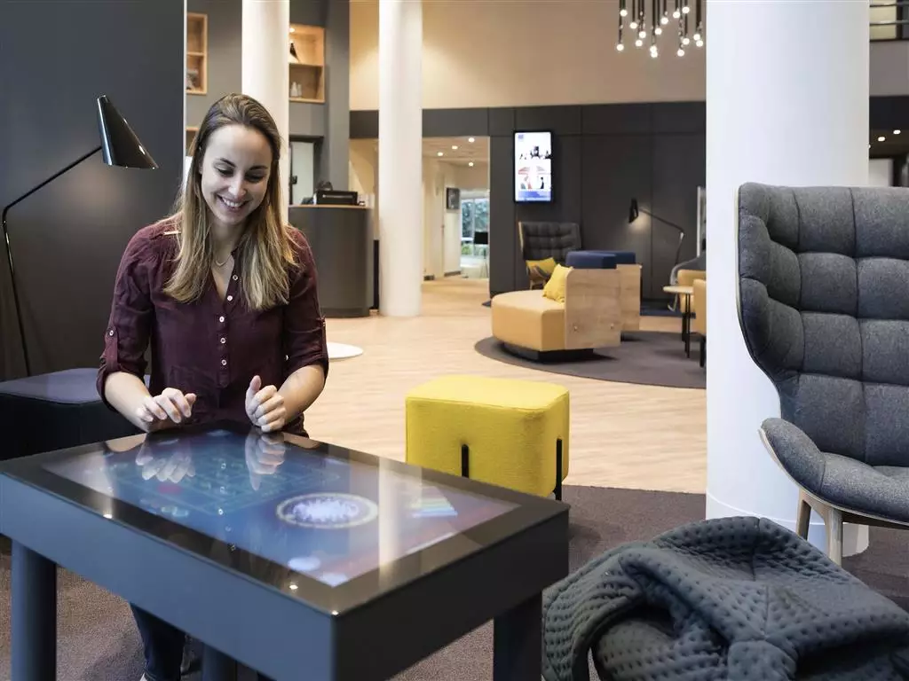 هتل Novotel Château de Versailles Le Chesnay