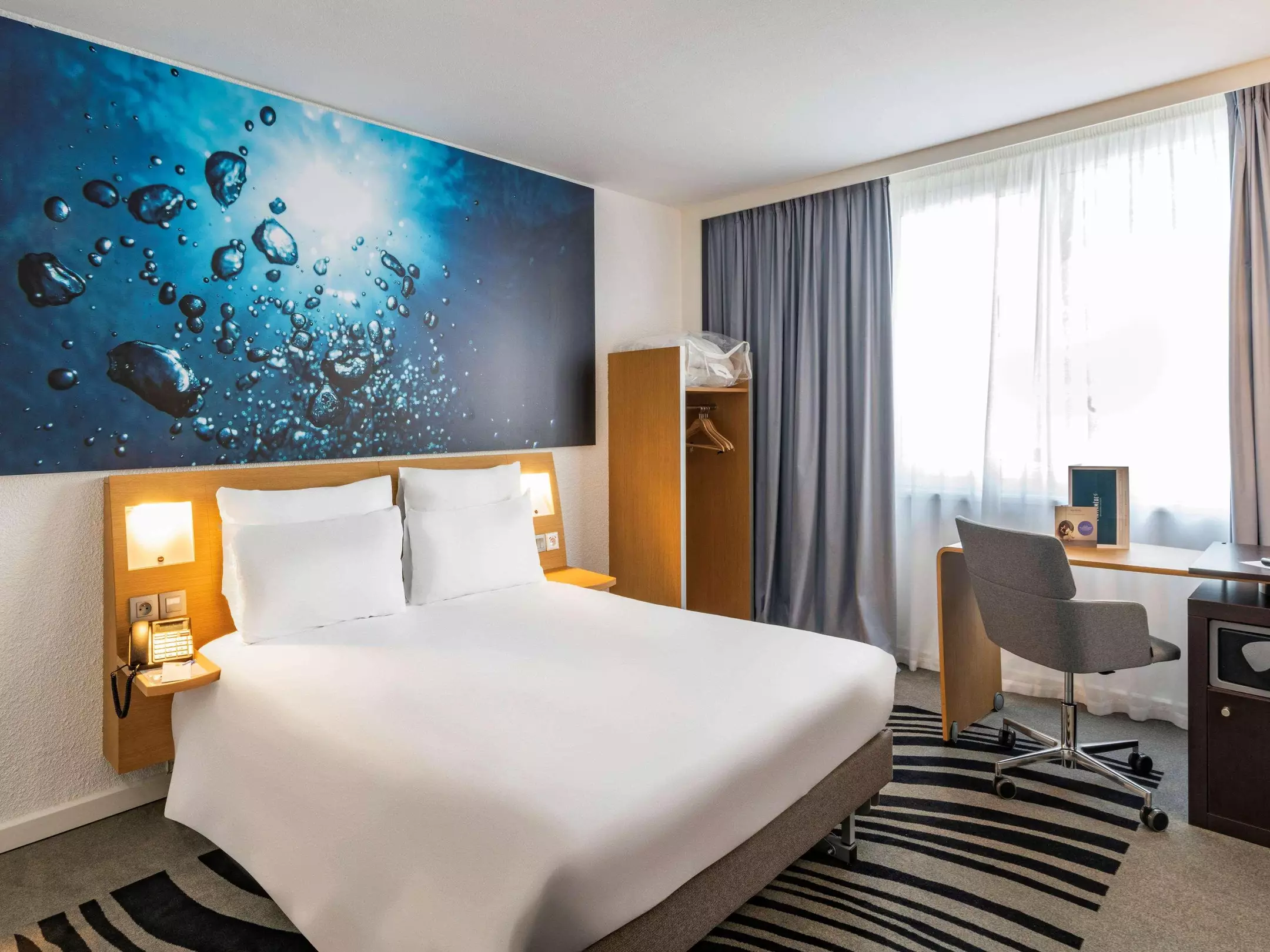 هتل Novotel Évry Courcouronnes Évry