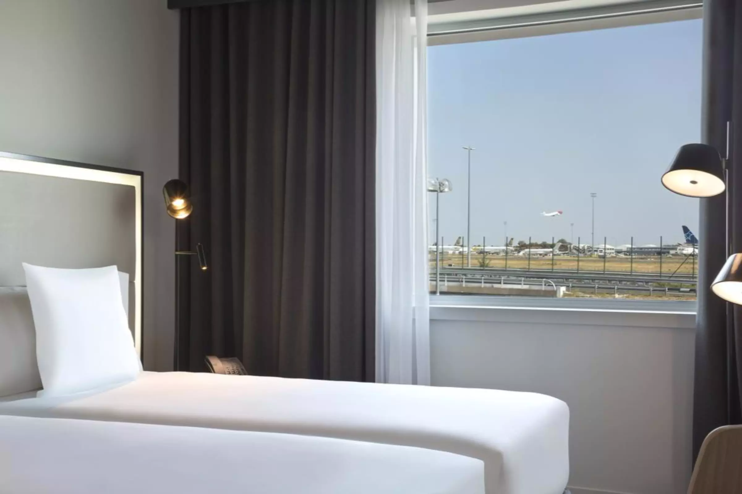 هتل Innside Paris Charles de Gaulle Airport Roissy-en-France