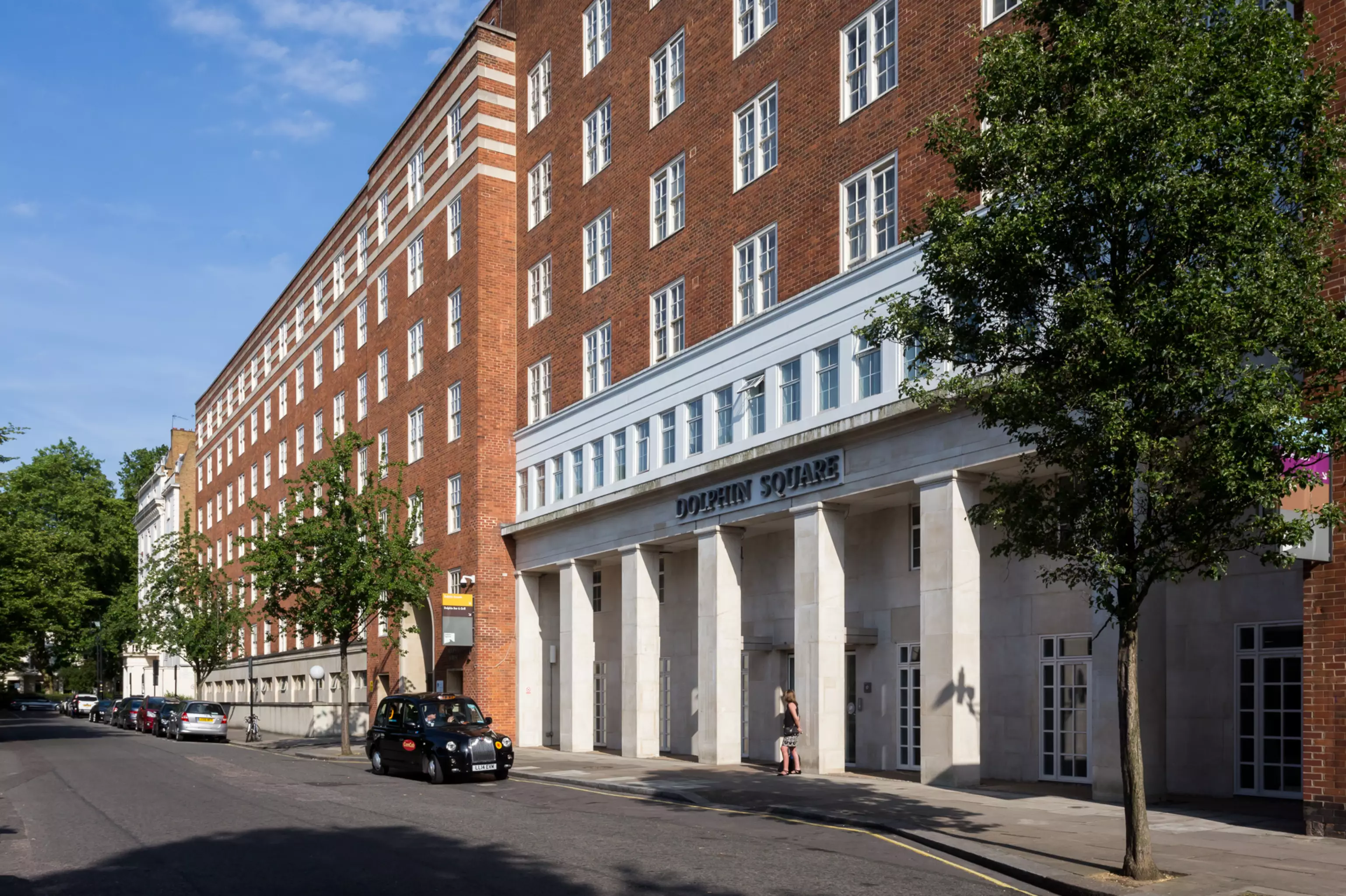 Alibaba https://cdn.alibaba.ir/ostorage/hotel-accommodation-images/69f04c44eb1ae654aaa38a18_London-Dolphin-House-Serviced-Apartments-1.webp