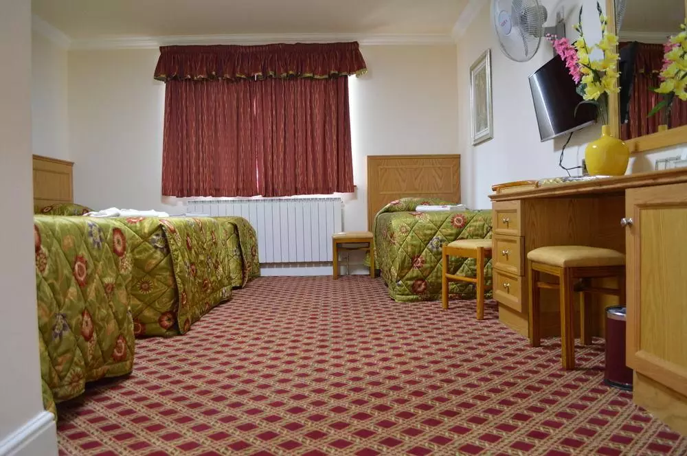 Alibaba https://cdn.alibaba.ir/ostorage/hotel-accommodation-images/69f057b3eb1ae654aaa3907b_London-Leigham-Court-1.webp