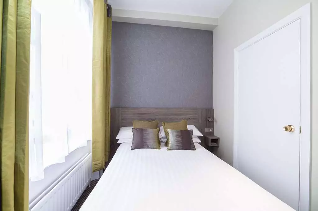 هتل Phoenix Hotel لندن