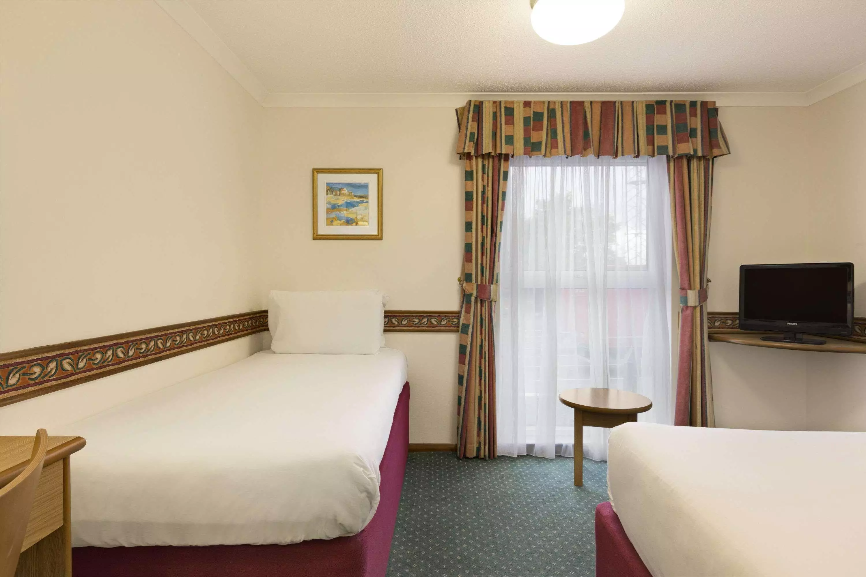 هتل Days Inn Leicester Forest East M1 Leicester