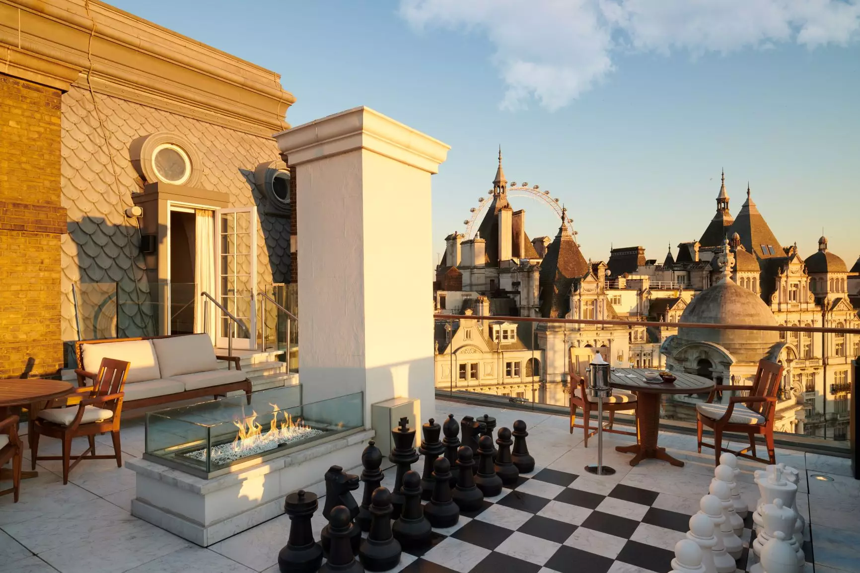 Alibaba https://cdn.alibaba.ir/ostorage/hotel-accommodation-images/69f137b7eb1ae654aaa4147b_London-Corinthia-Hotel-London-1.webp