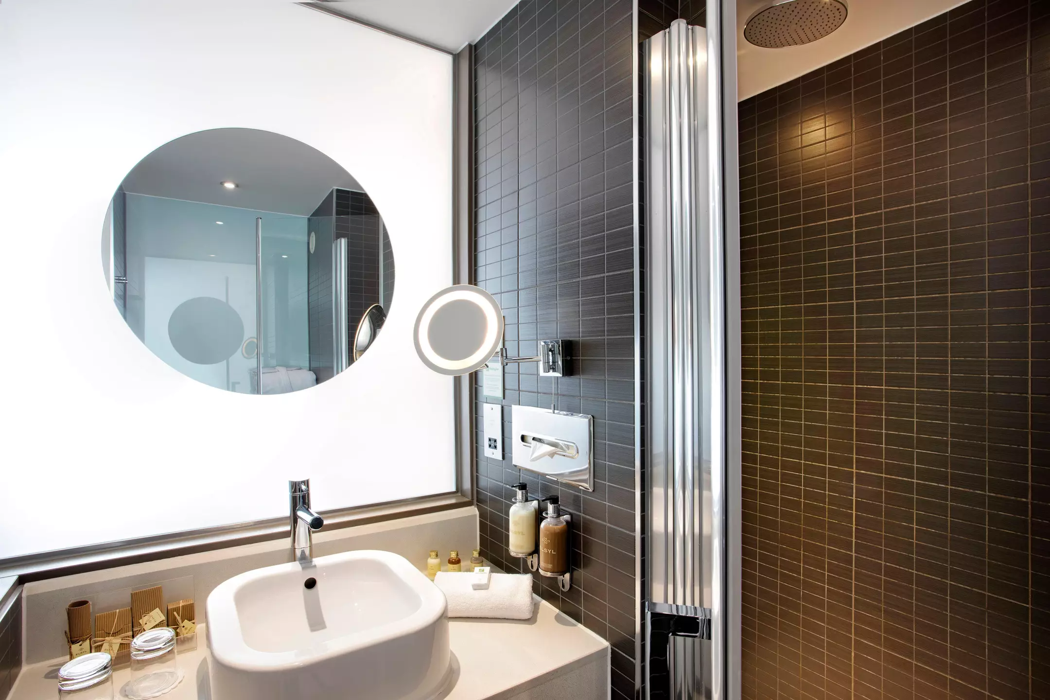 هتل Holiday Inn Bristol City Centre Bristol