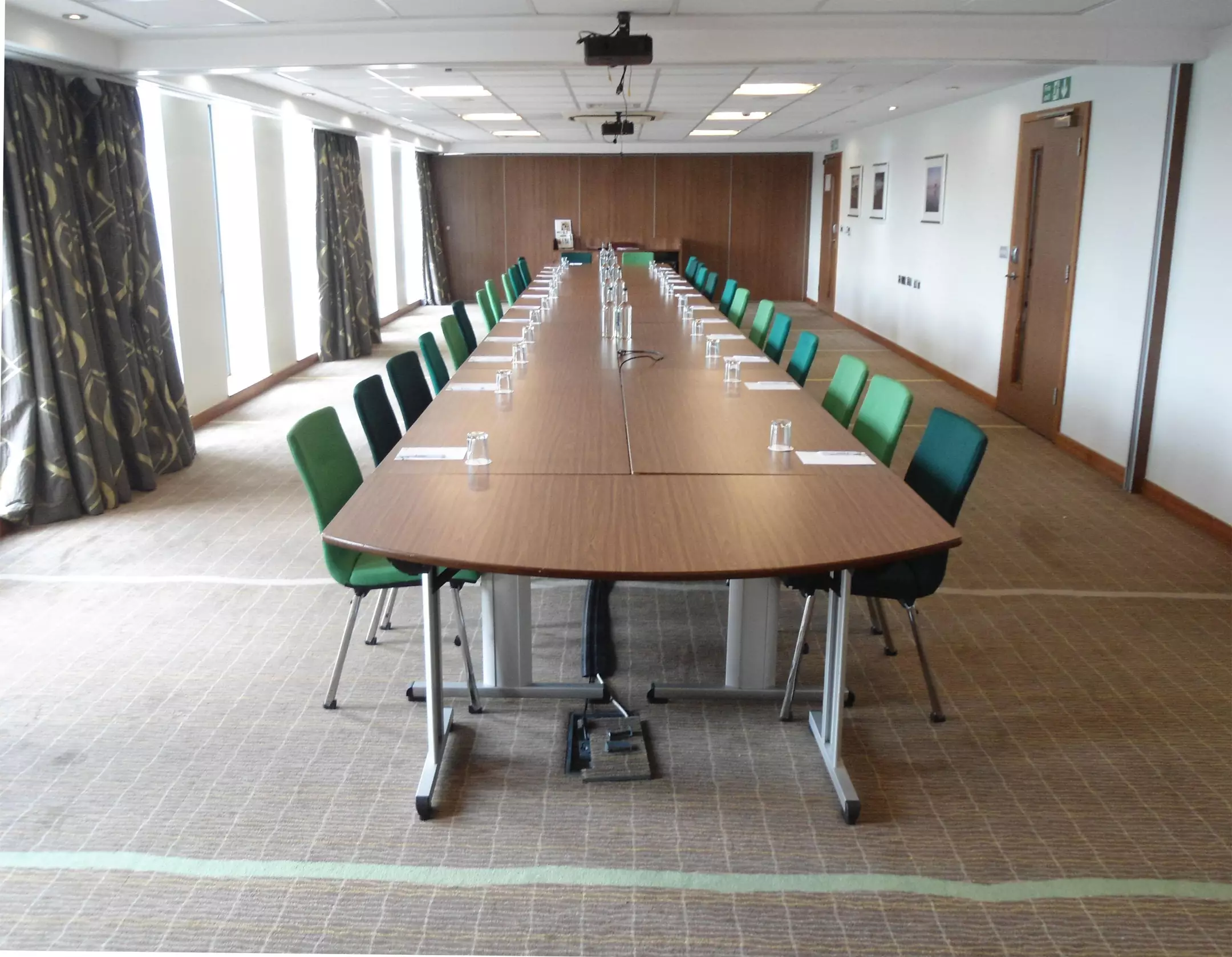 هتل Holiday Inn Bristol City Centre Bristol