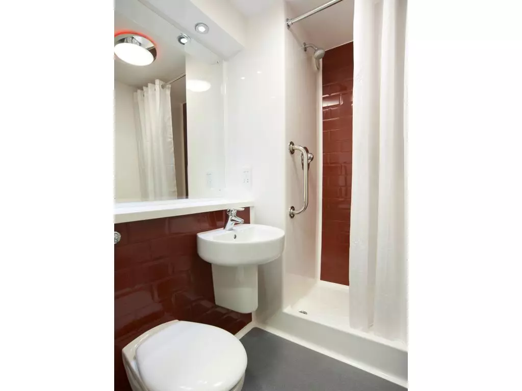 هتل Travelodge Loughborough Central Loughborough