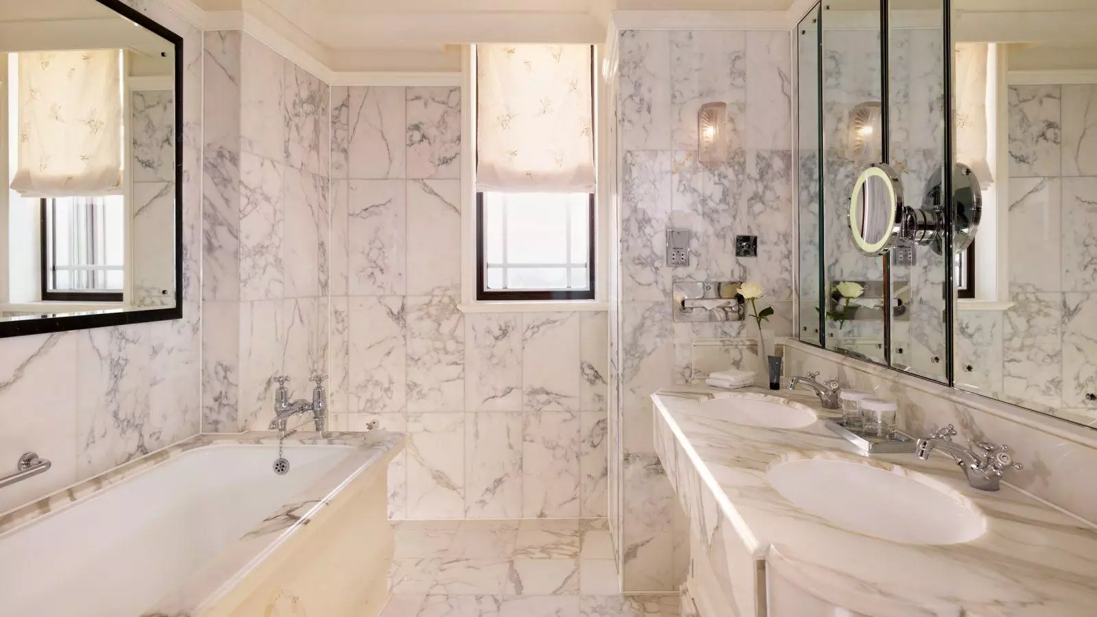 Alibaba https://cdn.alibaba.ir/ostorage/hotel-accommodation-images/69f197daeb1ae654aaa44d26_London-The-Dorchester-1.webp