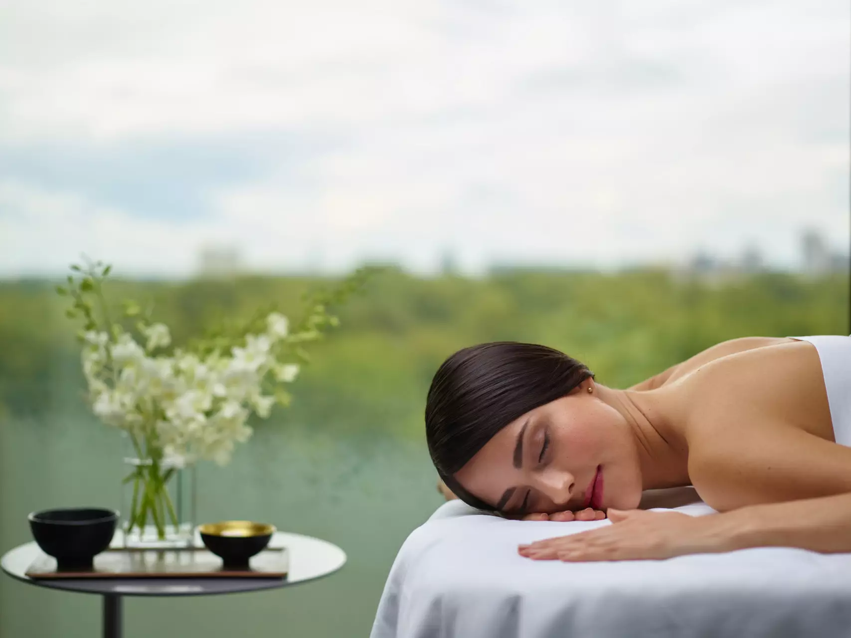 Alibaba https://cdn.alibaba.ir/ostorage/hotel-accommodation-images/69f197f3eb1ae654aaa44d38_London-Four-Seasons-London-at-Park-Lane-1.webp