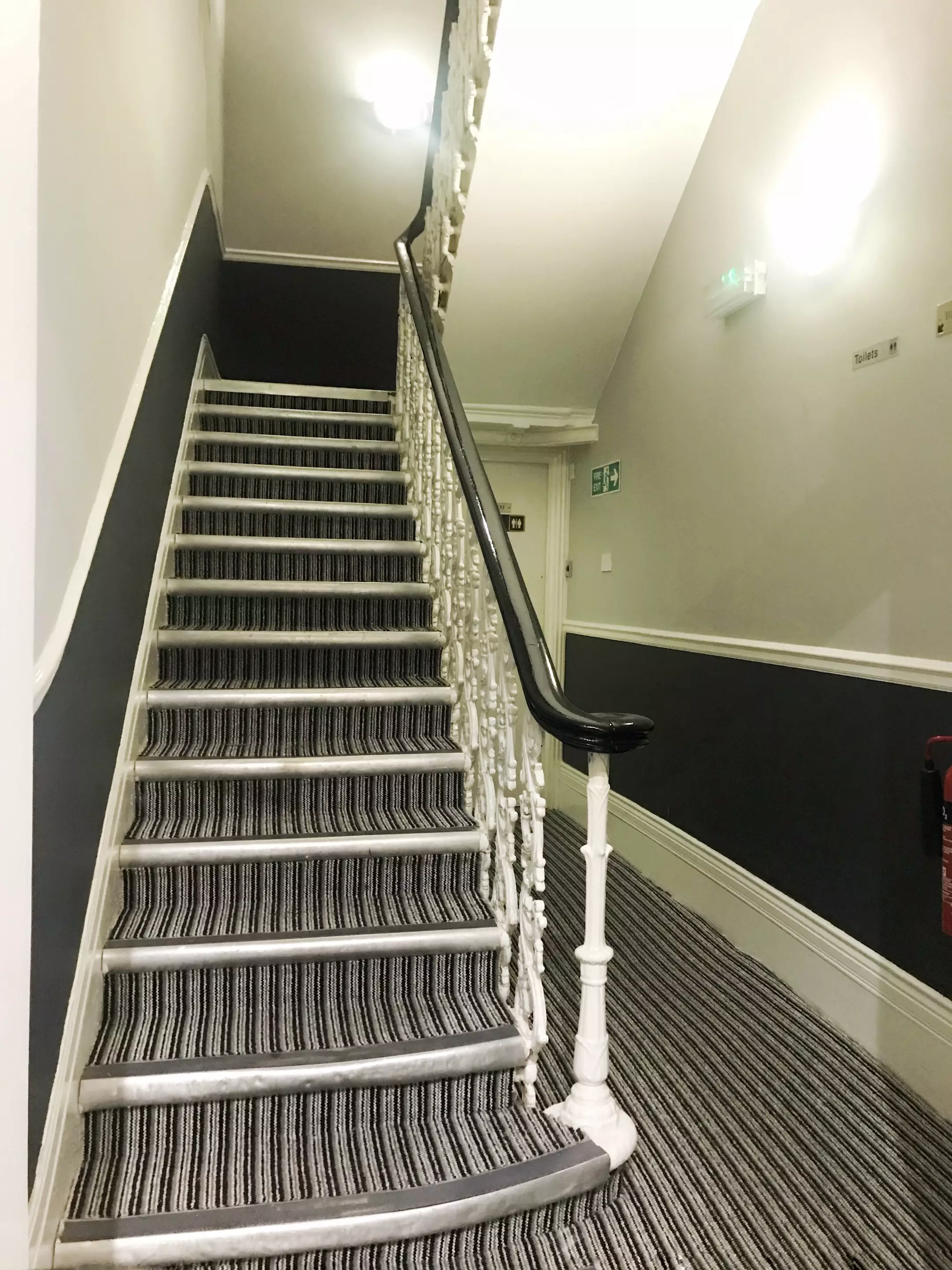 Alibaba https://cdn.alibaba.ir/ostorage/hotel-accommodation-images/69f1bab6eb1ae654aaa45fd5_London-So-Paddington-Hotel-1.webp