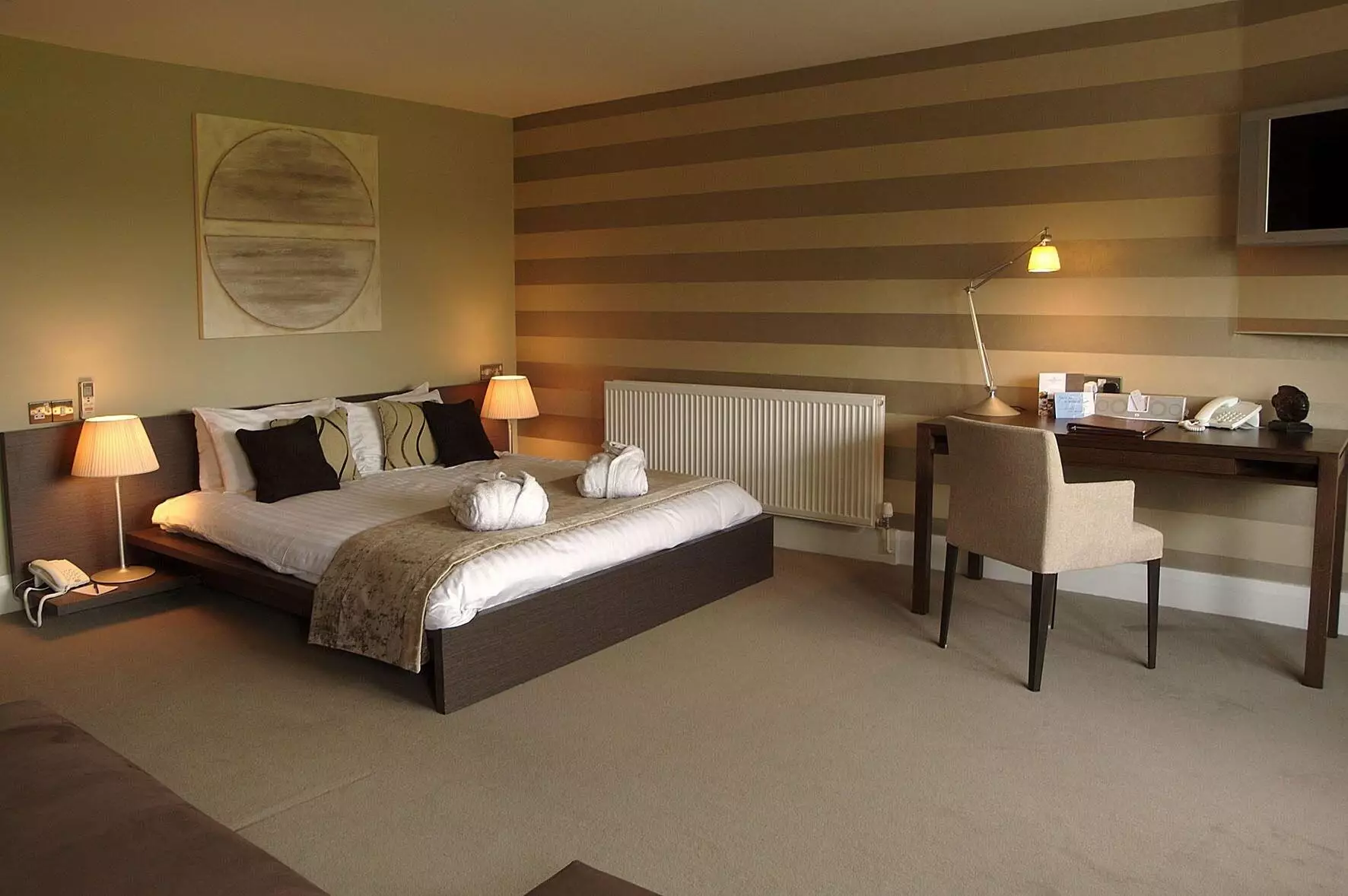 Alibaba https://cdn.alibaba.ir/ostorage/hotel-accommodation-images/69f1db7ceb1ae654aaa4718d_Liverpool-Thornton-Hall-Classic-1.webp