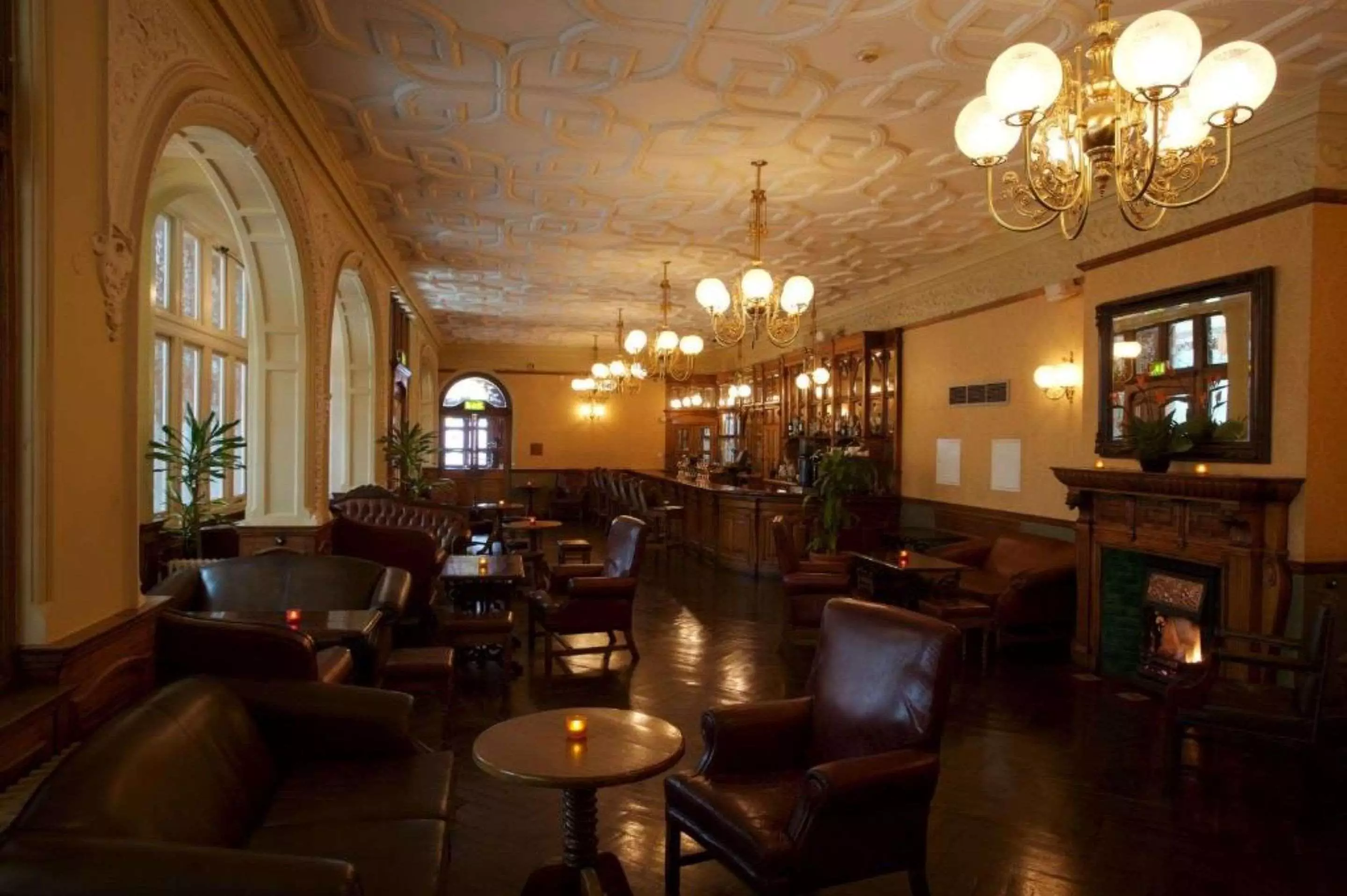 هتل Clayton Crown Hotel لندن