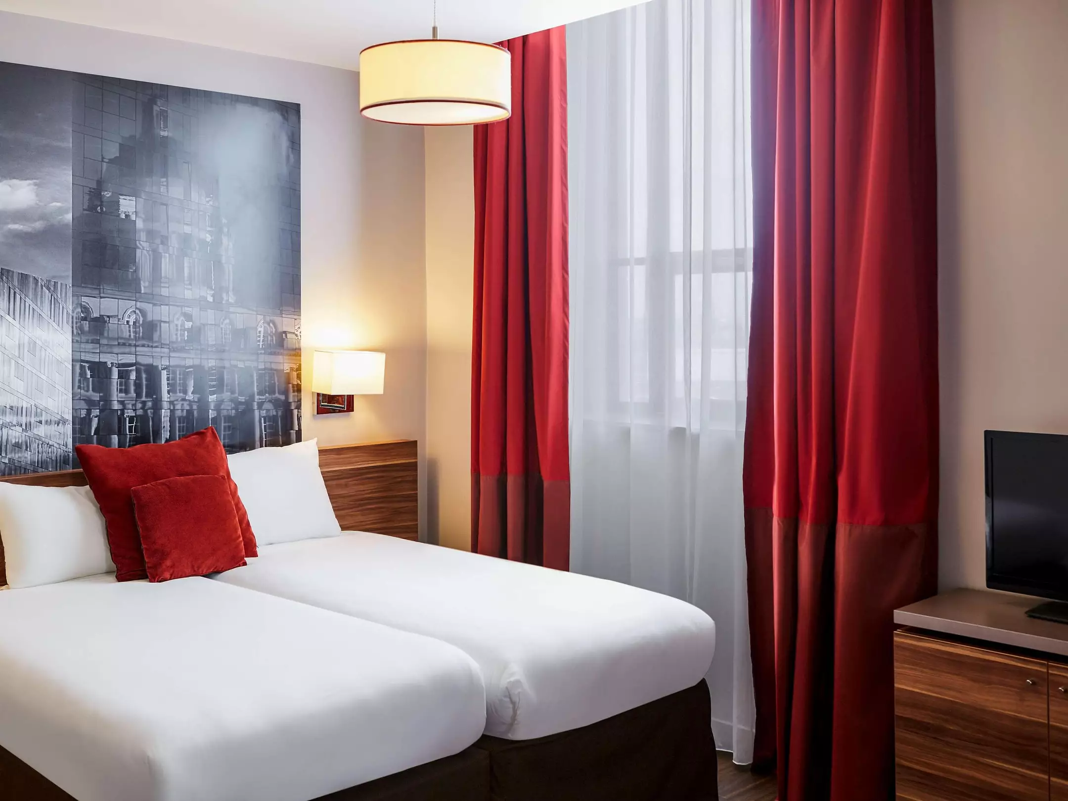 هتل Aparthotel Adagio Liverpool City Centre لیورپول