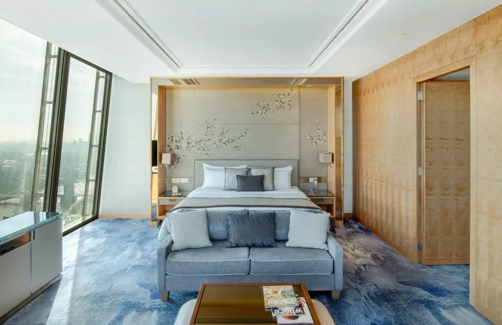هتل Shangri-La Hotel, At The Shard, London لندن