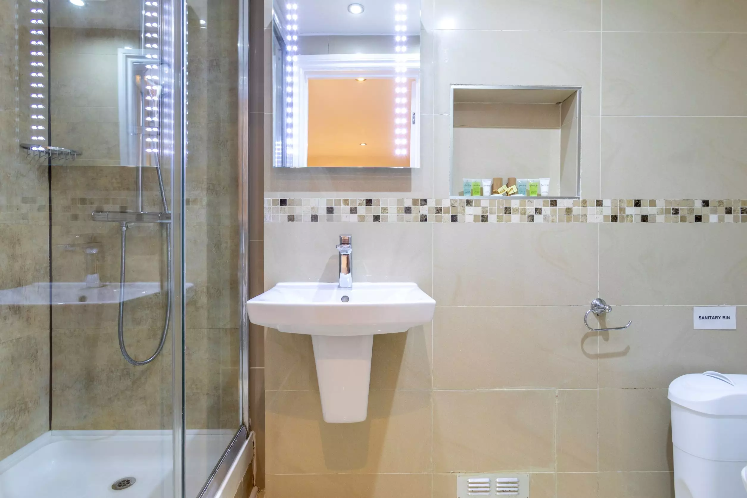 هتل Tulip Boutique Hotel لندن
