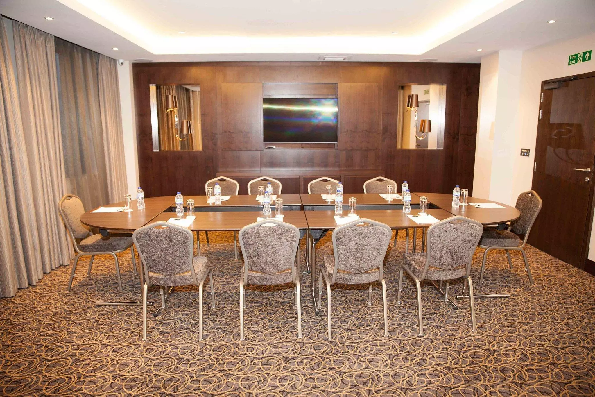 هتل St George's Hotel Wembley لندن