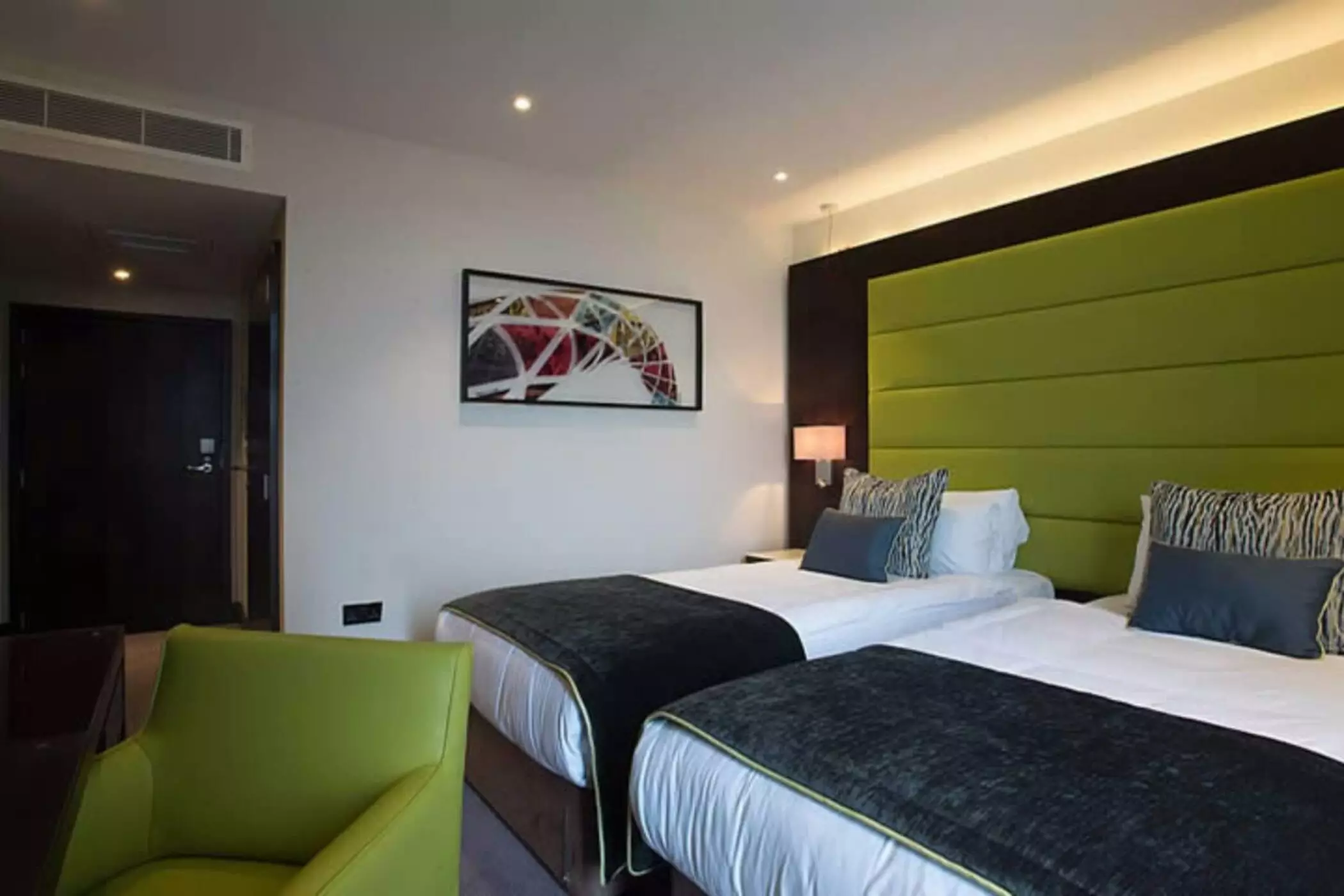 هتل St George's Hotel Wembley لندن